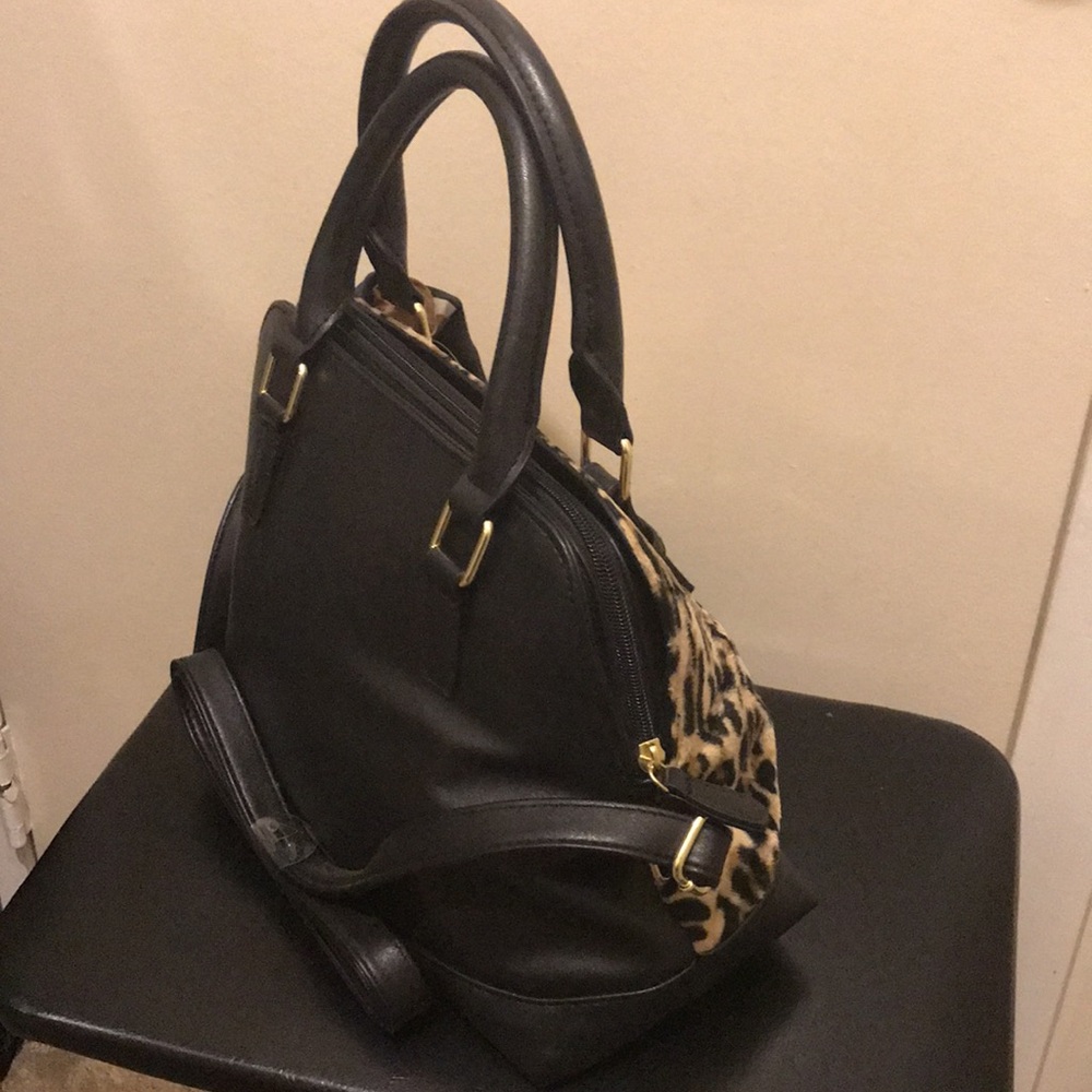 Time and Tru Leopard Print Women's Bag With 3 Interior Compartments And Twillie - Picture 4 of 6